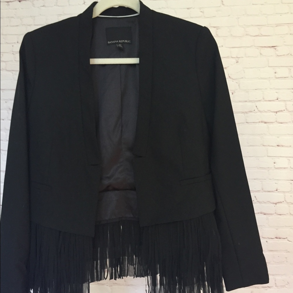 Black Banana Republic blazer with fringe bottom